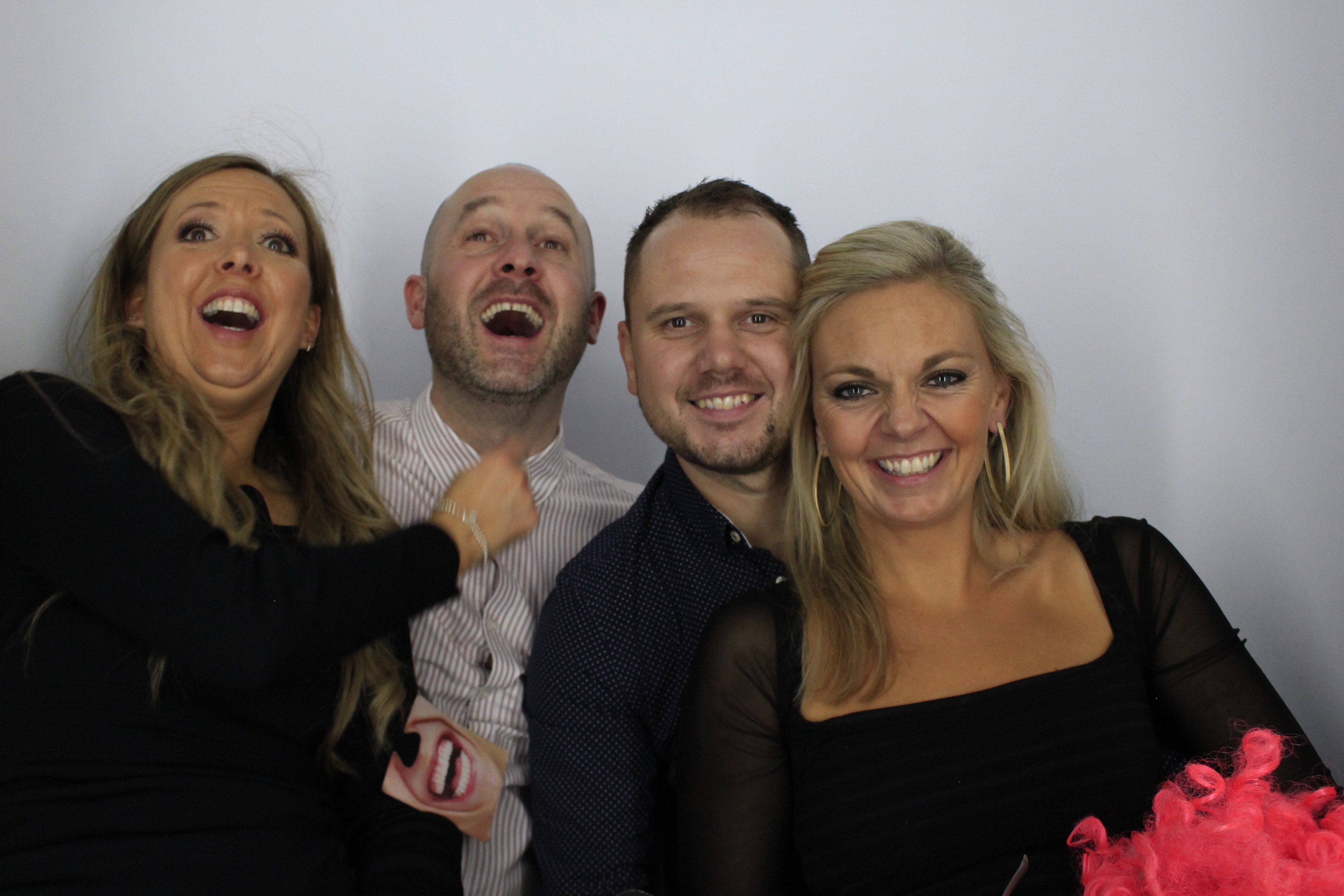 Darren and sarah’s 40th birthday celebration | View more photos from the event at gallery.myphotoboothexperience.co.uk/u/MyPhotoBoothExperienceLtd/Darren-and-sarah’s-40th-birthday-celebration